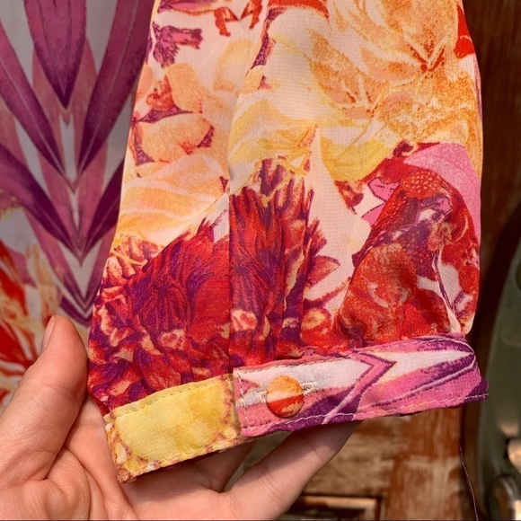 Adiva | Round Neck Semi Sheer 3/4 Sleeve Floral Pullover Blouse Top M - Picture 10 of 13